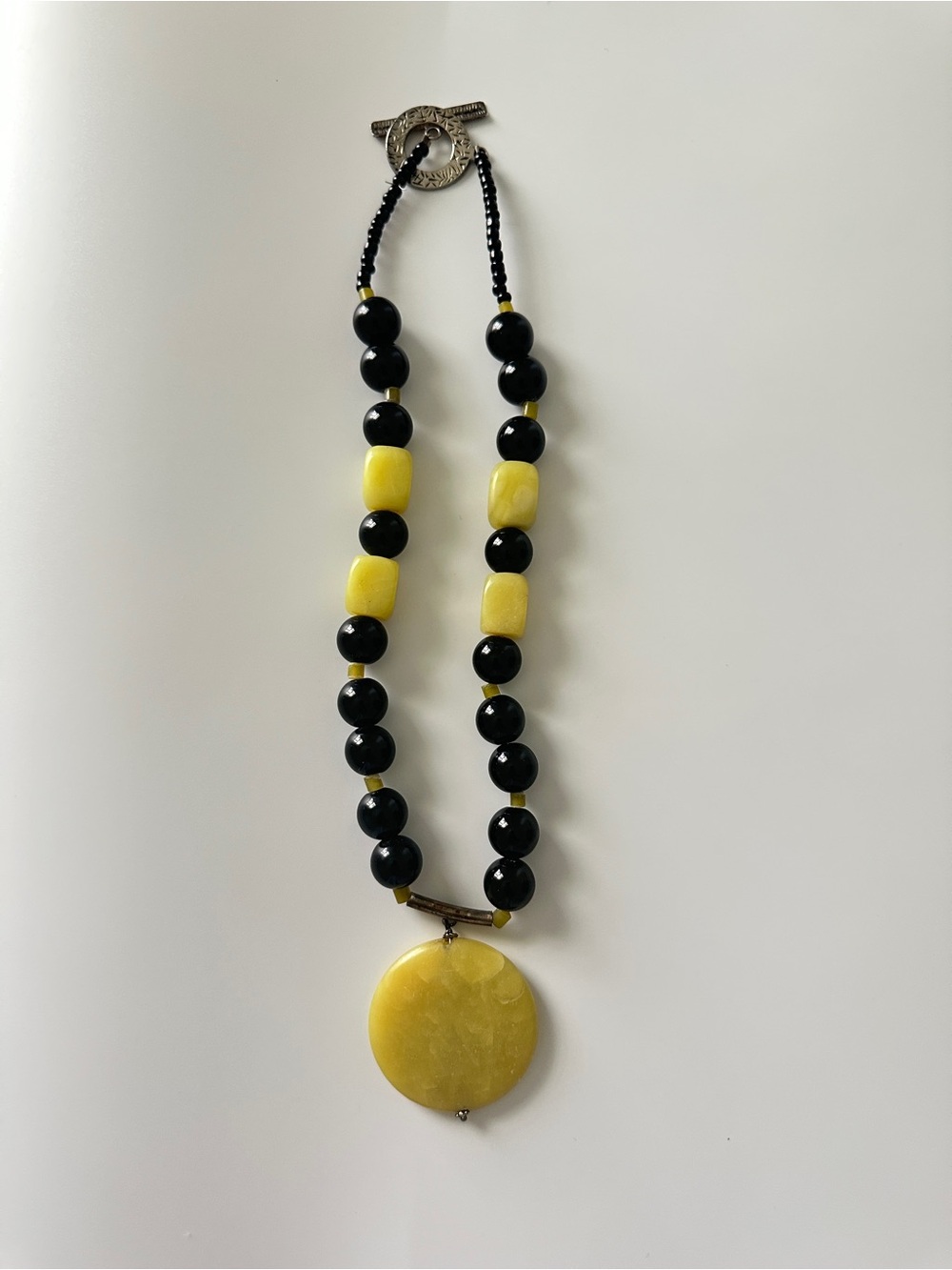 Yellow and Black Beaded Pendant Necklace - Women Jewelry